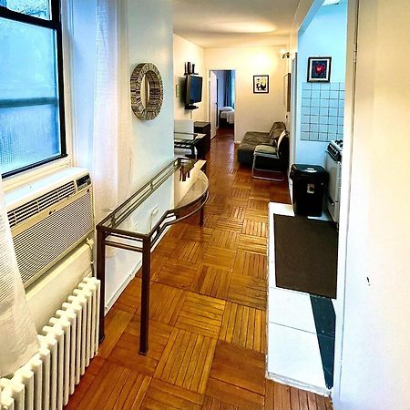 Stunning Two Bed Apt Hells Kitchen Apartman New York Kültér fotó