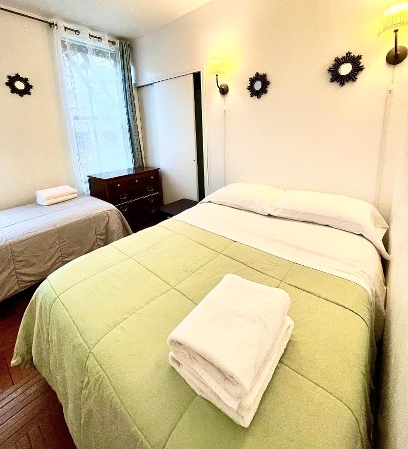 Stunning Two Bed Apt Hells Kitchen Apartman New York Kültér fotó